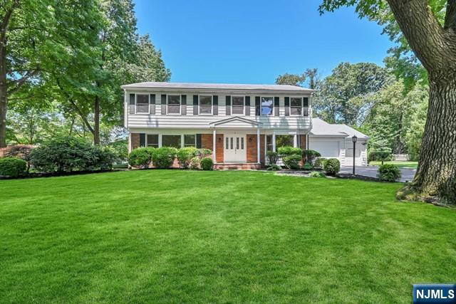5 Skie Drive — photo