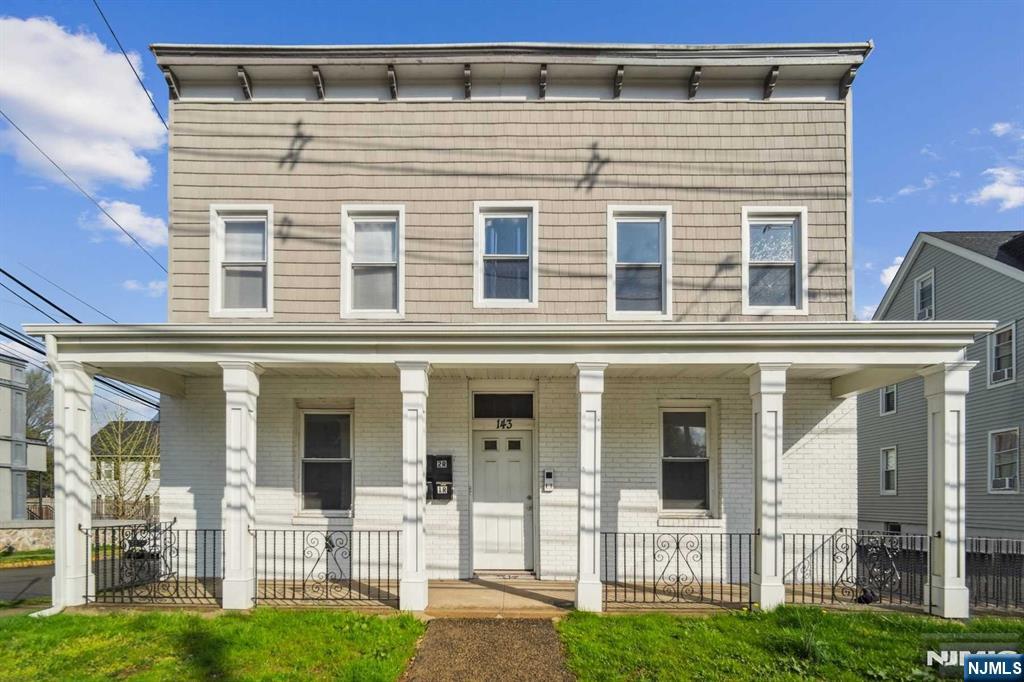 143 Valley Road 1R — photo