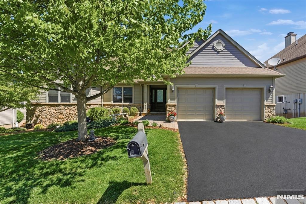 14 Wentworth Court — photo