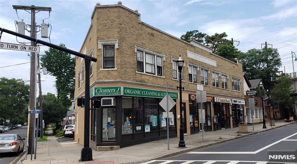 39-47 E Milton Avenue — photo