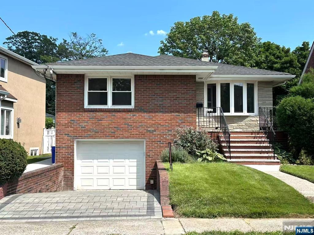 1018 Inwood Terrace — photo