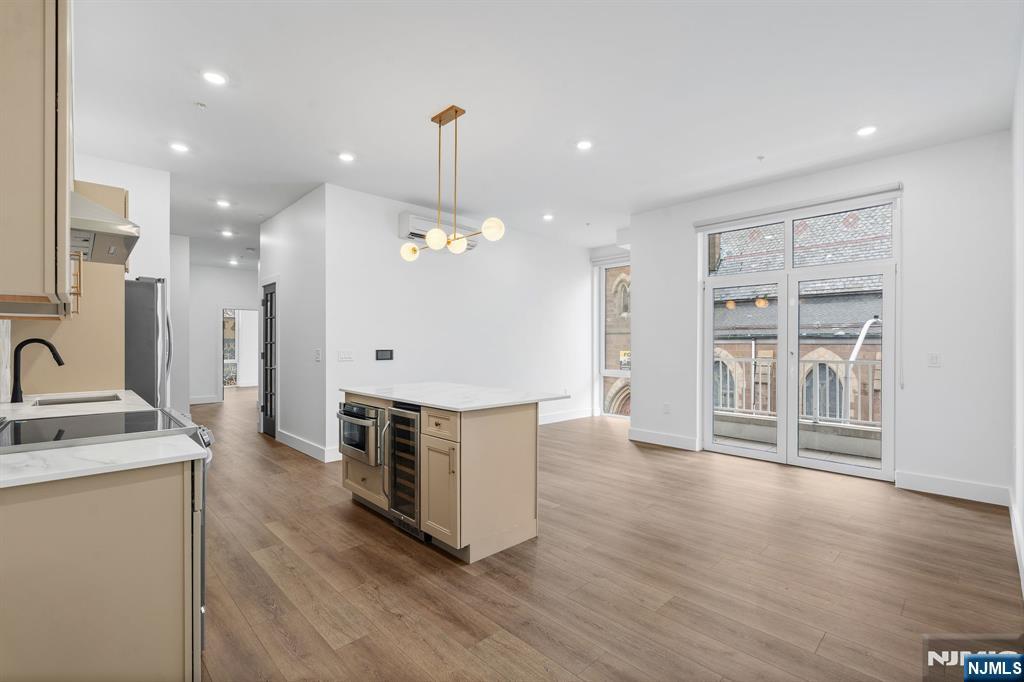 21 Lincoln Park 203 — photo