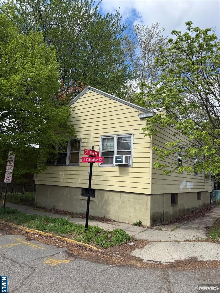 39 Columbus Street — photo