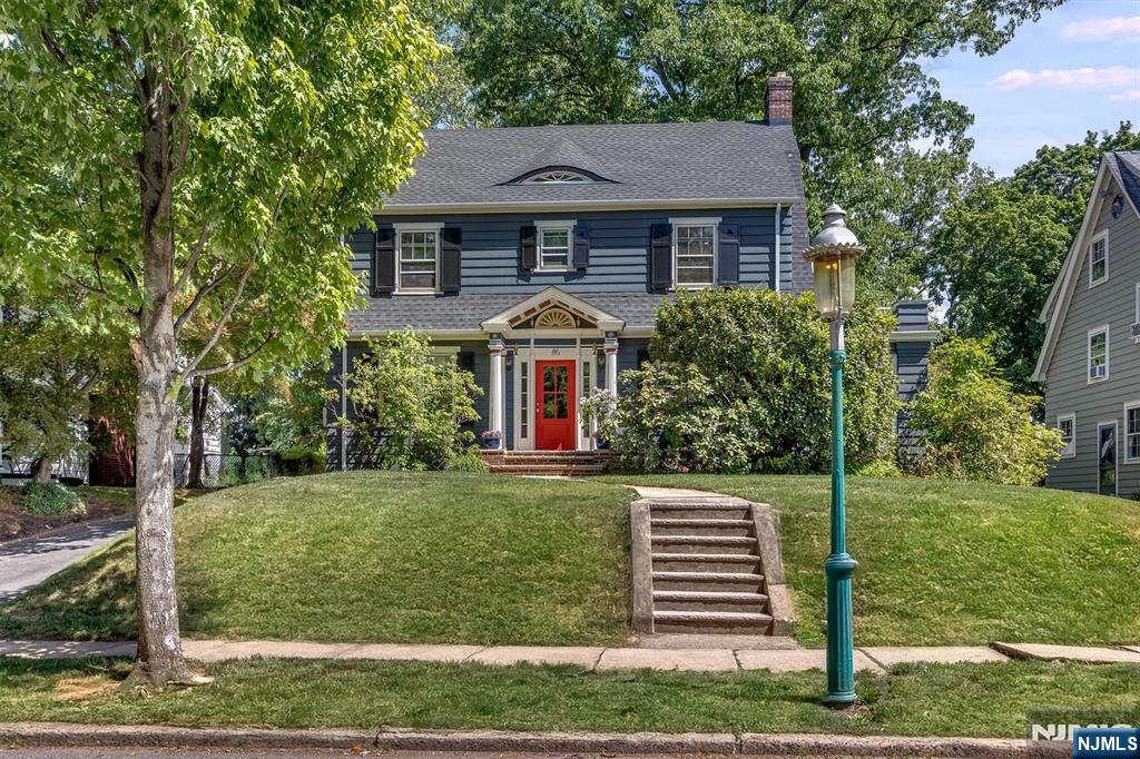 85 Hawthorne Avenue — photo