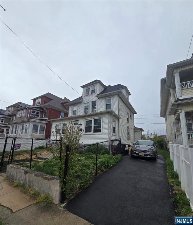 9 White Terrace — photo