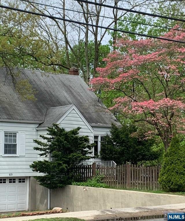 69 County Road — photo