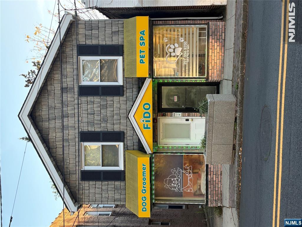 310 Fort Lee Road — photo