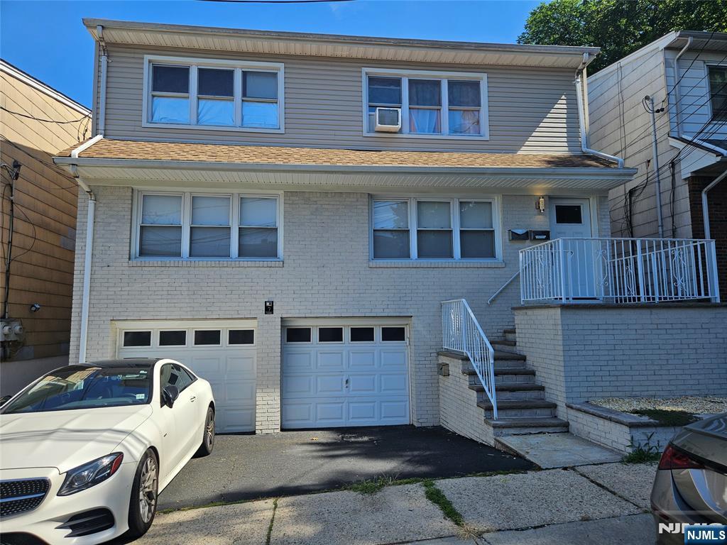 7 Luxoro Place — photo