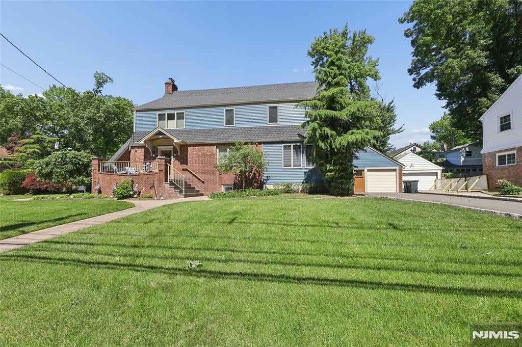 1474 Windsor Road — photo