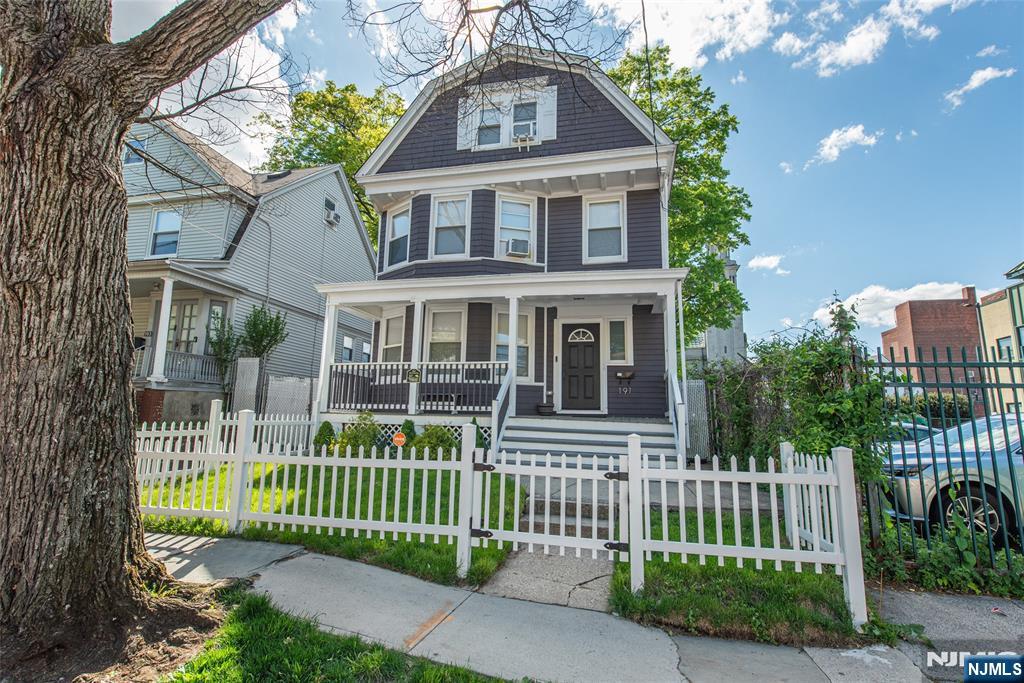 191 Smith Street — photo