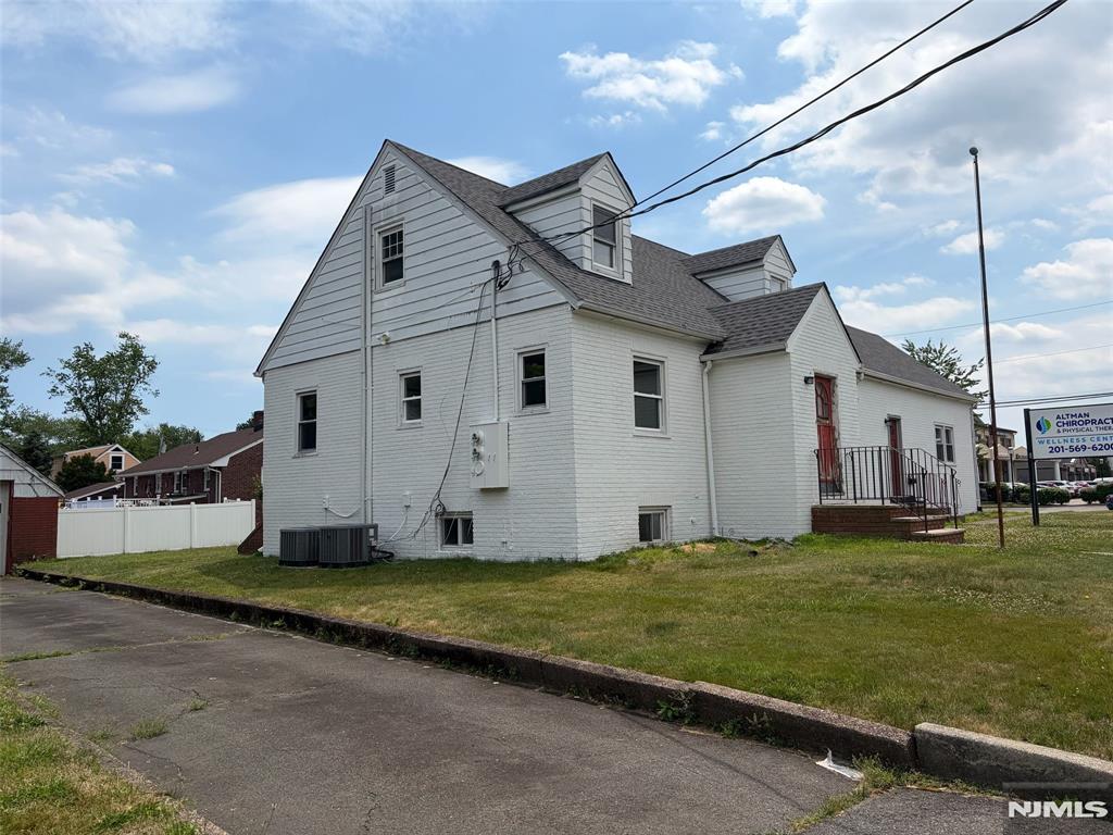 226 Livingston Street — photo