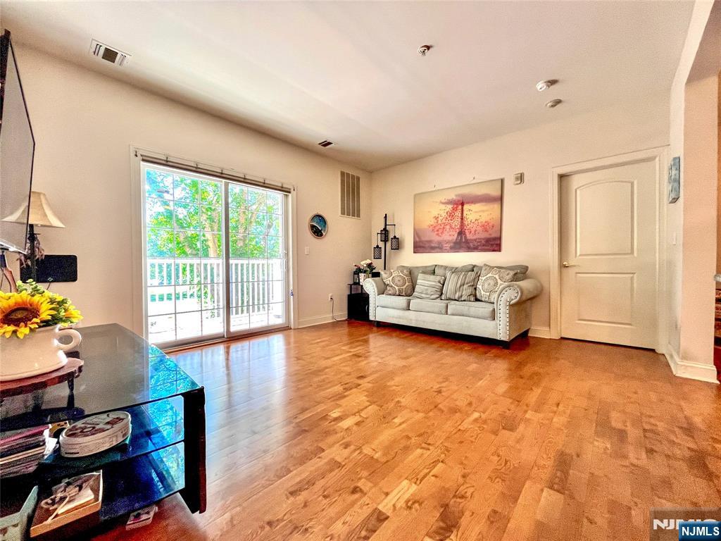 2113 Windsor Park Court — photo