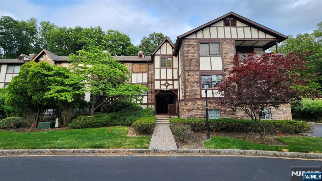 3112 Stowe Lane — photo