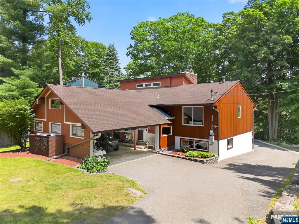 42 Goldfinch Lane — photo