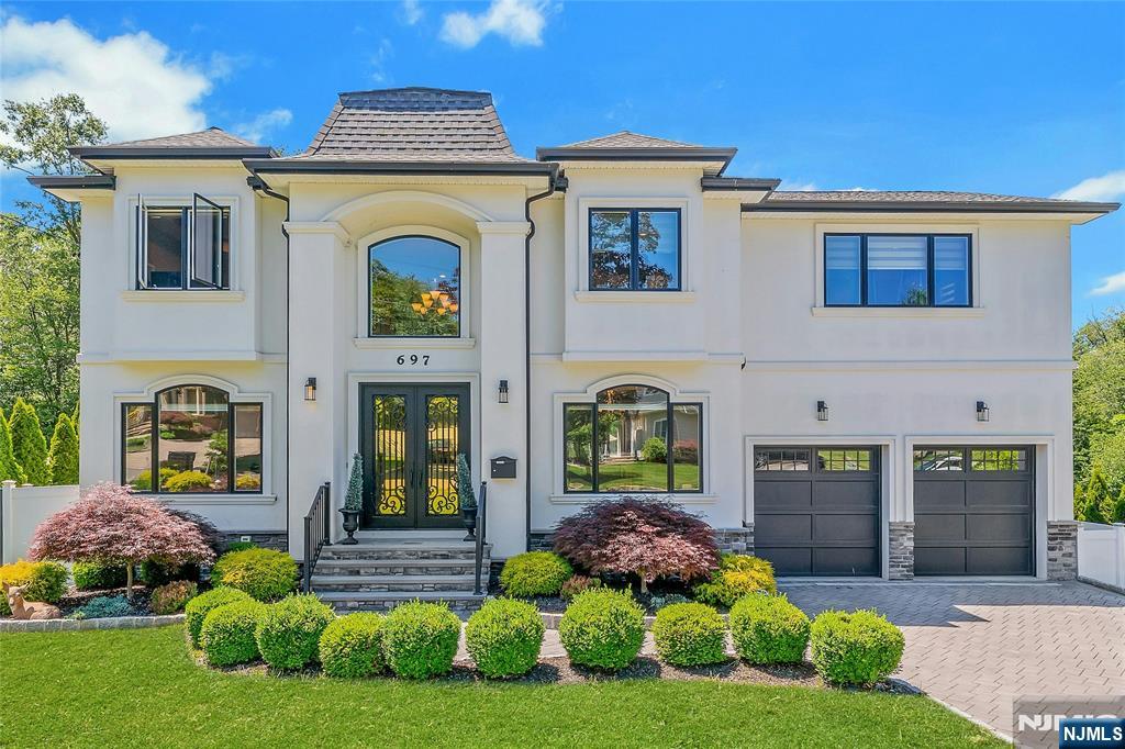 697 Terrace Drive — photo