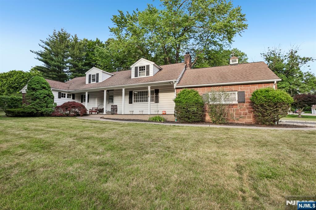 14 Saddle River Road — photo