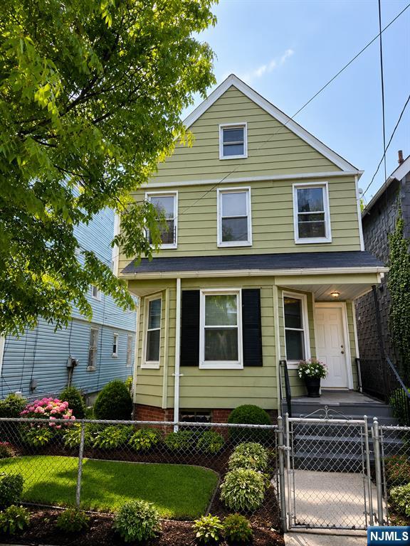 667 Scotland Road — photo