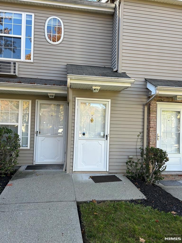 16 Perrin — photo