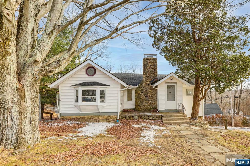 10 Ridge Road — photo