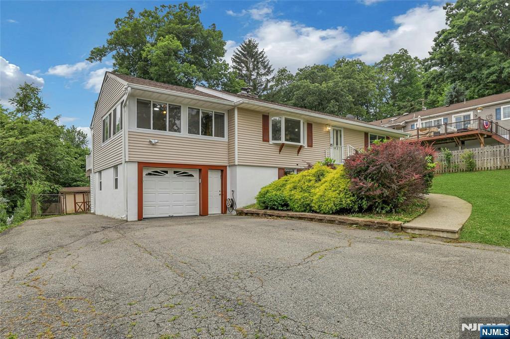 406 High Crest Drive — photo