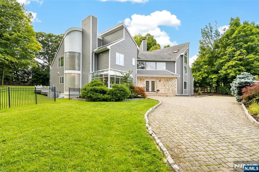 14 James Brite Circle — photo