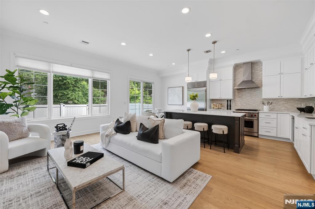 10 Gabriel Court — photo