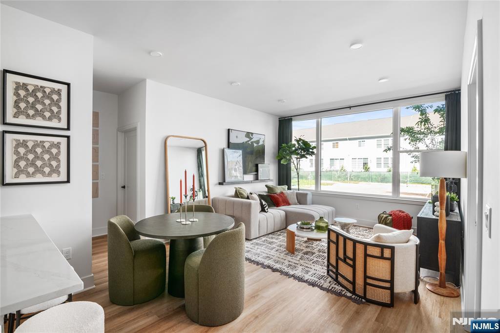 18 Park Avenue — photo