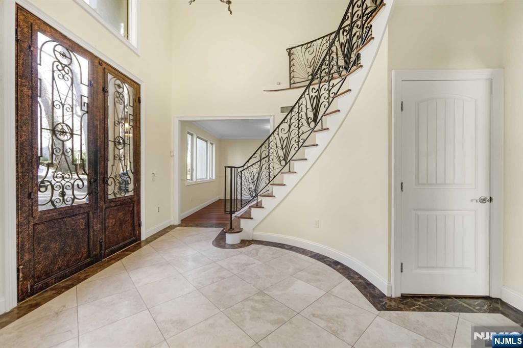 831 Pascack Road, Paramus, NJ 07652 — photo 3