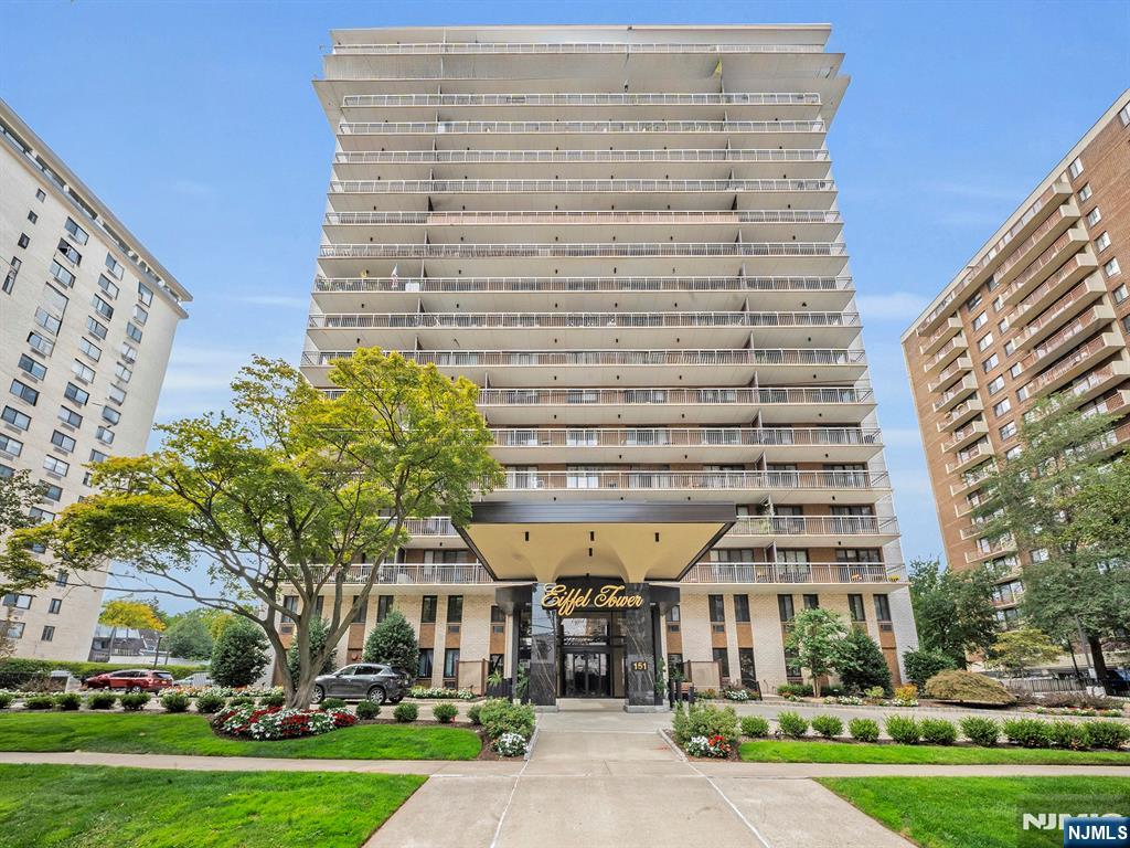 151 Prospect Avenue 16D — photo