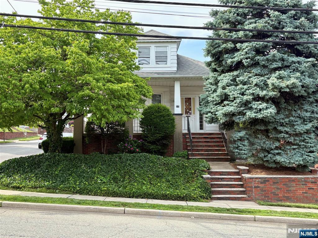 315 Outwater Lane — photo