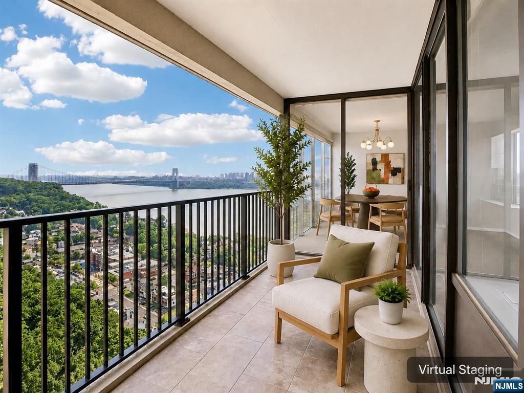 5 Horizon 1708 — photo