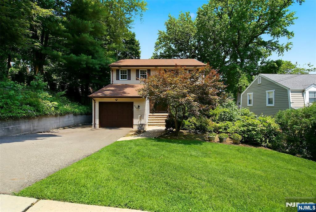 308 Ross Avenue, Hackensack, NJ 07601 — photo 2