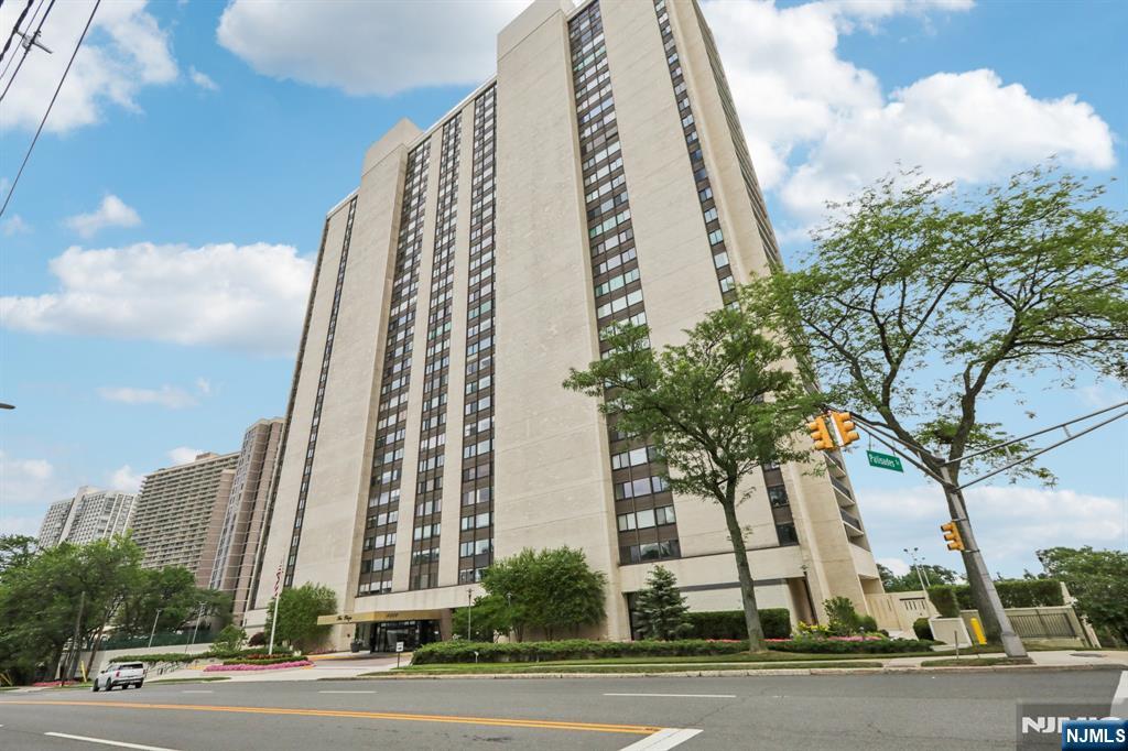 1500 Palisade Avenue 27C — photo