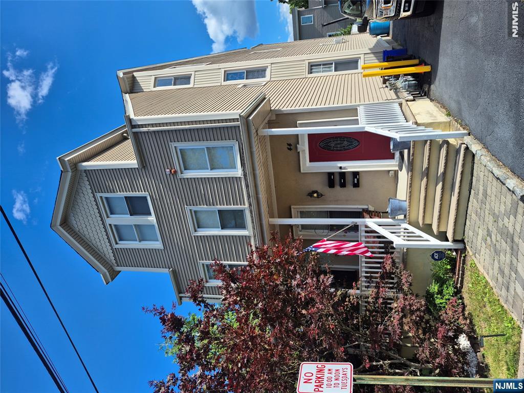 44 King Street — photo
