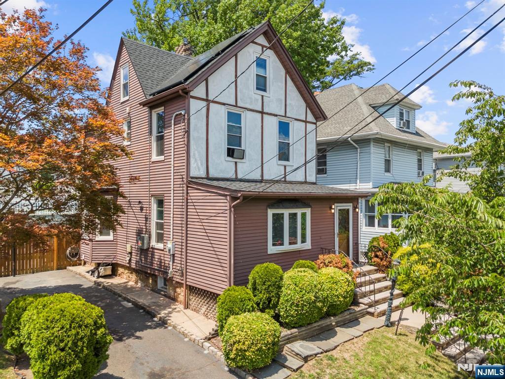 633 Chestnut Street — photo