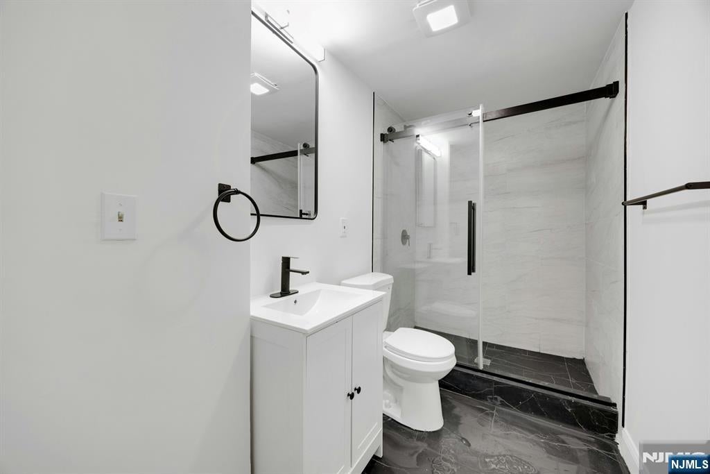 58-60 Ingraham Place — photo