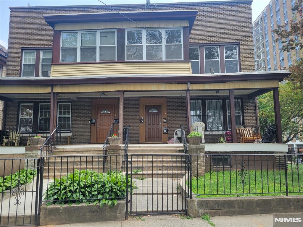 110 Dayton Street 1-a — photo