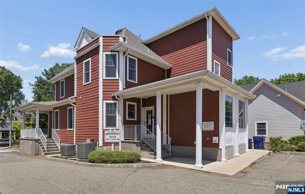 374 Summit Avenue, Hackensack, NJ 07601 — photo 3