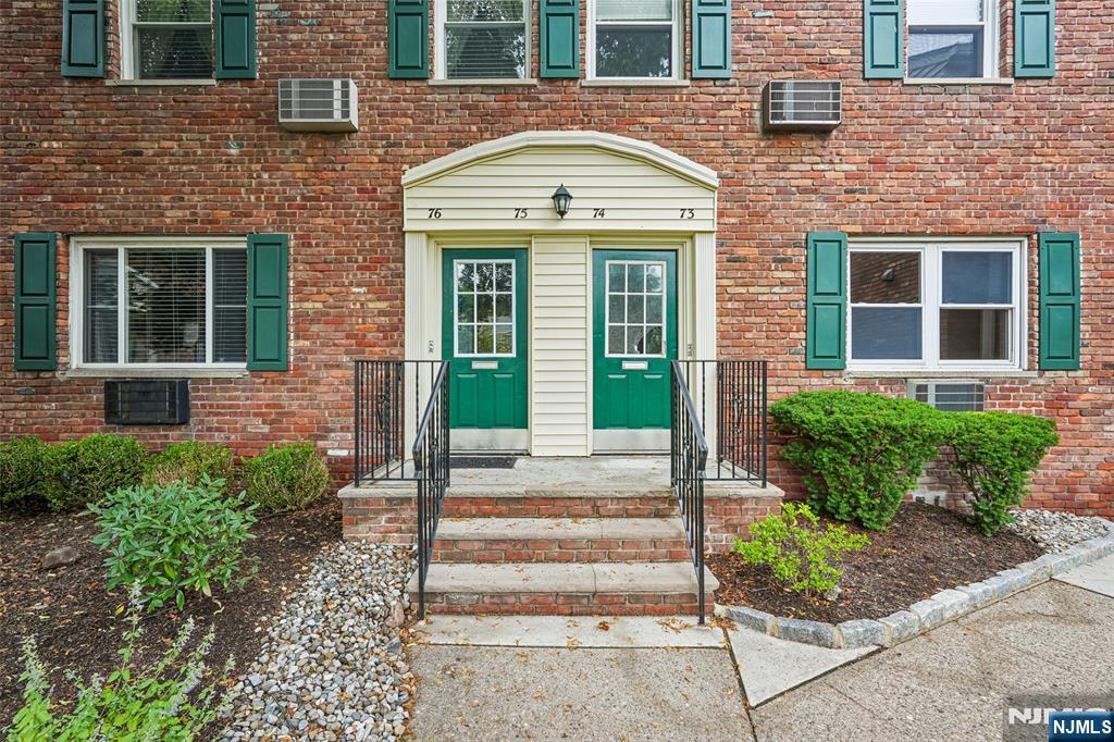 79 Roseland Avenue 73 — photo