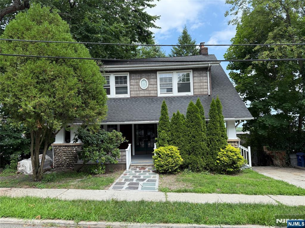 110 Romaine Place — photo