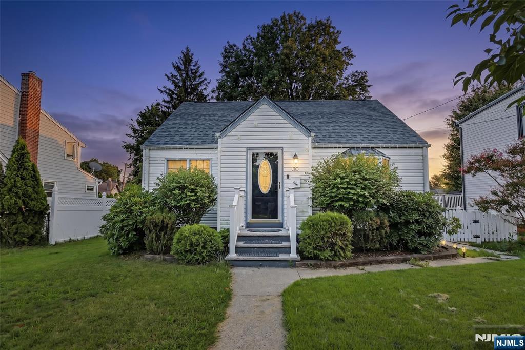 30 Schuyler Avenue — photo