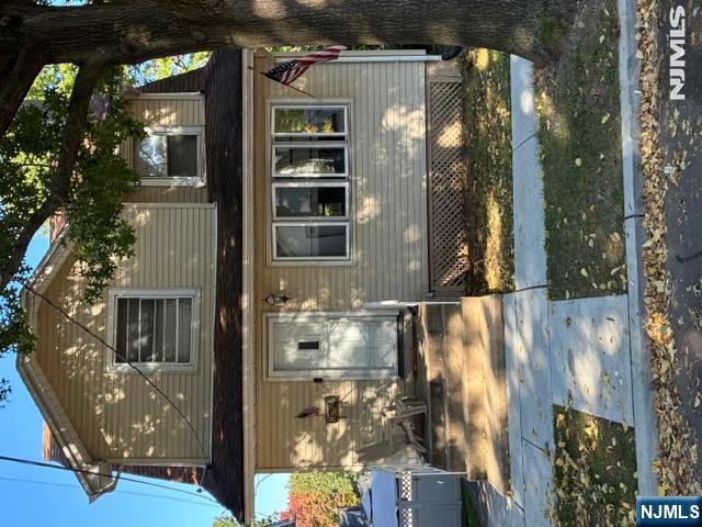 84 8th Street — photo