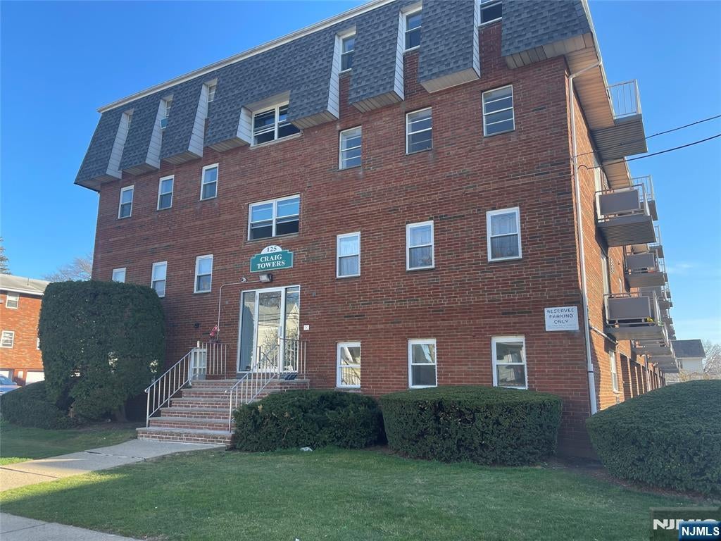 125 Lawrence Street 6a — photo