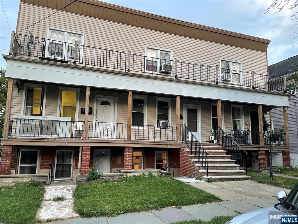 69 Feronia Way a — photo