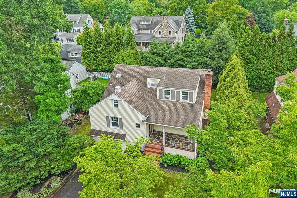 445 Alpine Terrace, Ridgewood, NJ 07450 — photo 2