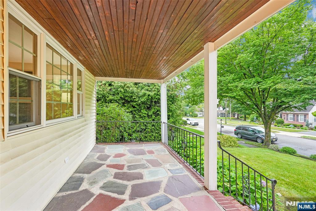 445 Alpine Terrace, Ridgewood, NJ 07450 — photo 3