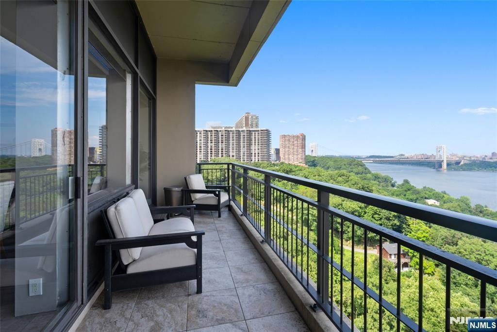4 Horizon Road 1432 — photo