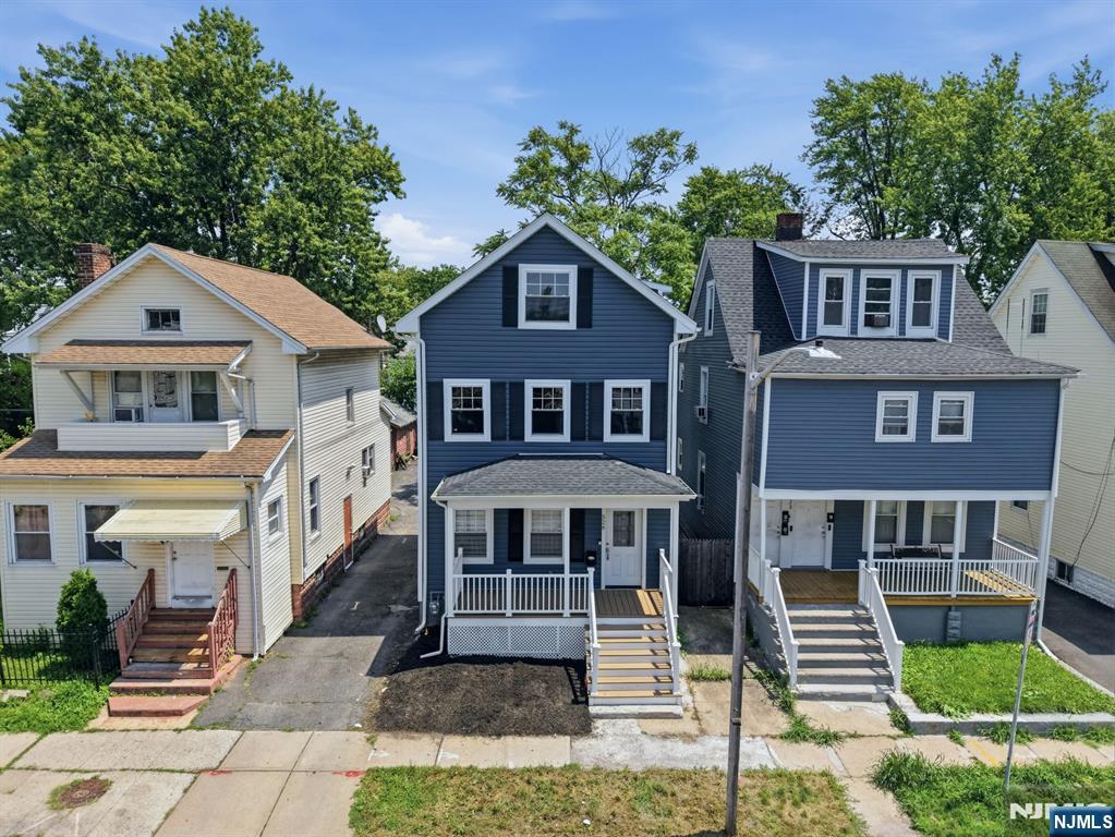 526 Clinton Street — photo