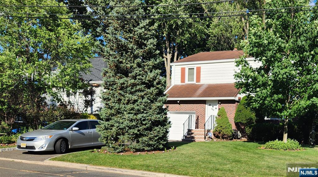 745 Sanford Street — photo