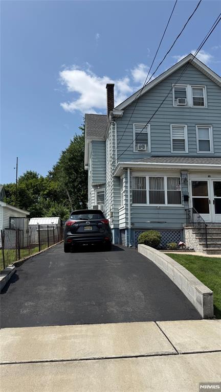 9 Guenther Place — photo